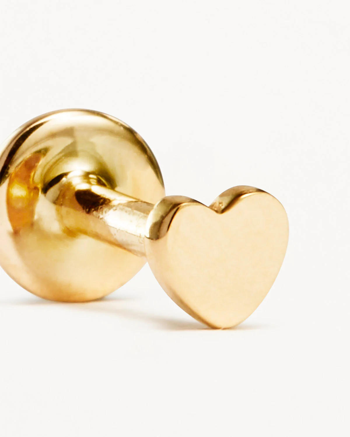 102-14k-solid-gold-sweetheart-cartilage-flatback-earring-3.webp 14k Solid Gold Sweetheart Cartilage Flatback Earring