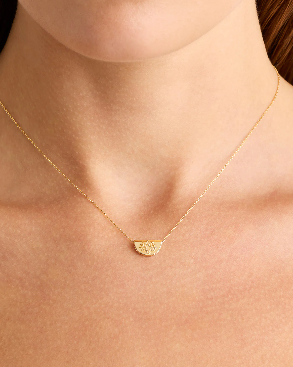 121-14k-solid-gold-mini-lotus-necklace-2.webp 14k Solid Gold Mini Lotus Necklace