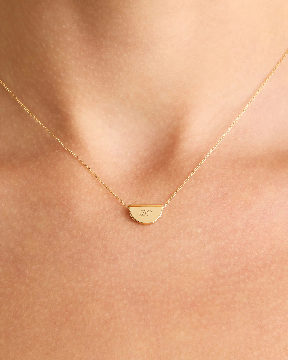 121-14k-solid-gold-mini-lotus-necklace-4.webp 14k Solid Gold Mini Lotus Necklace