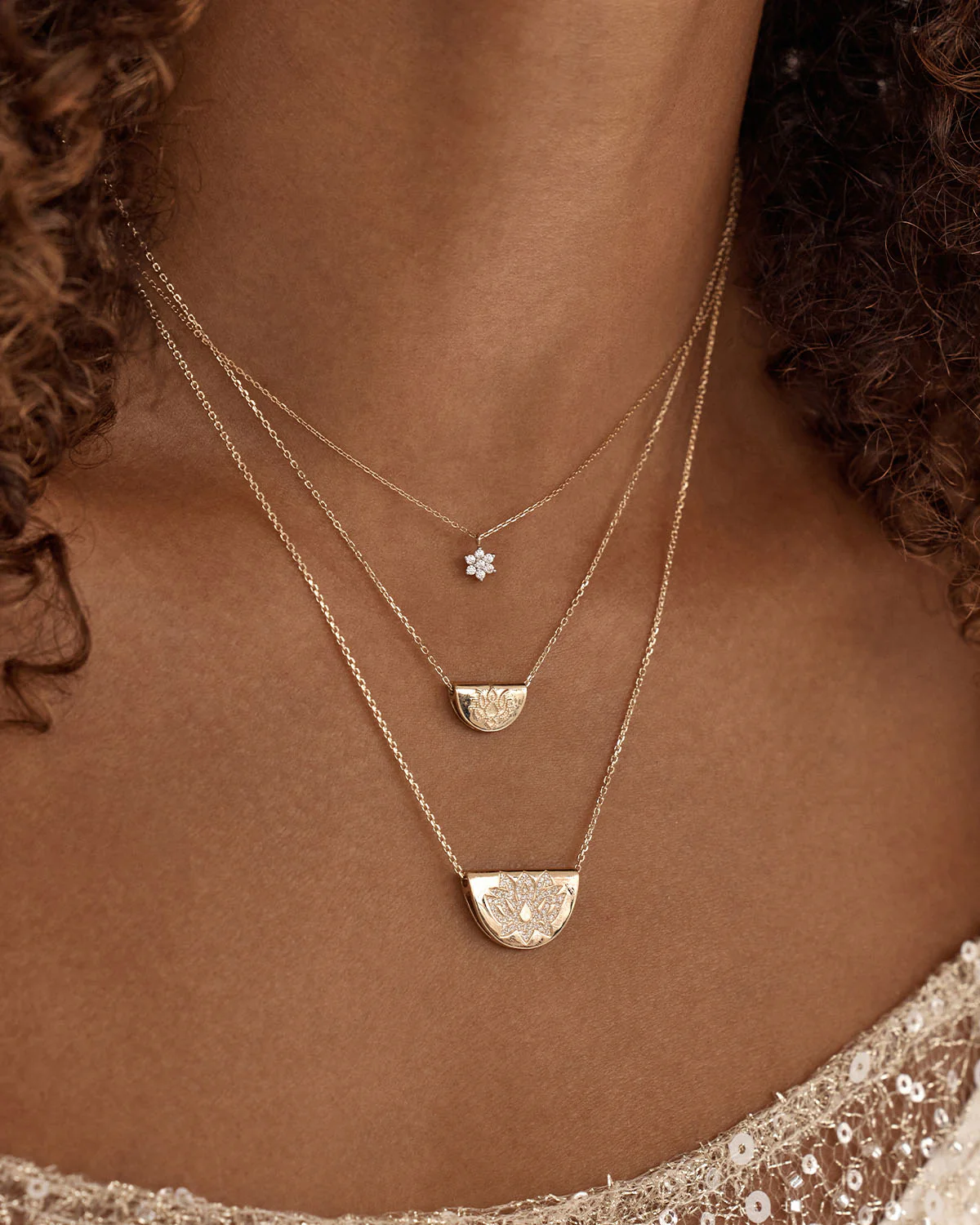 121-14k-solid-gold-mini-lotus-necklace-6.webp 14k Solid Gold Mini Lotus Necklace