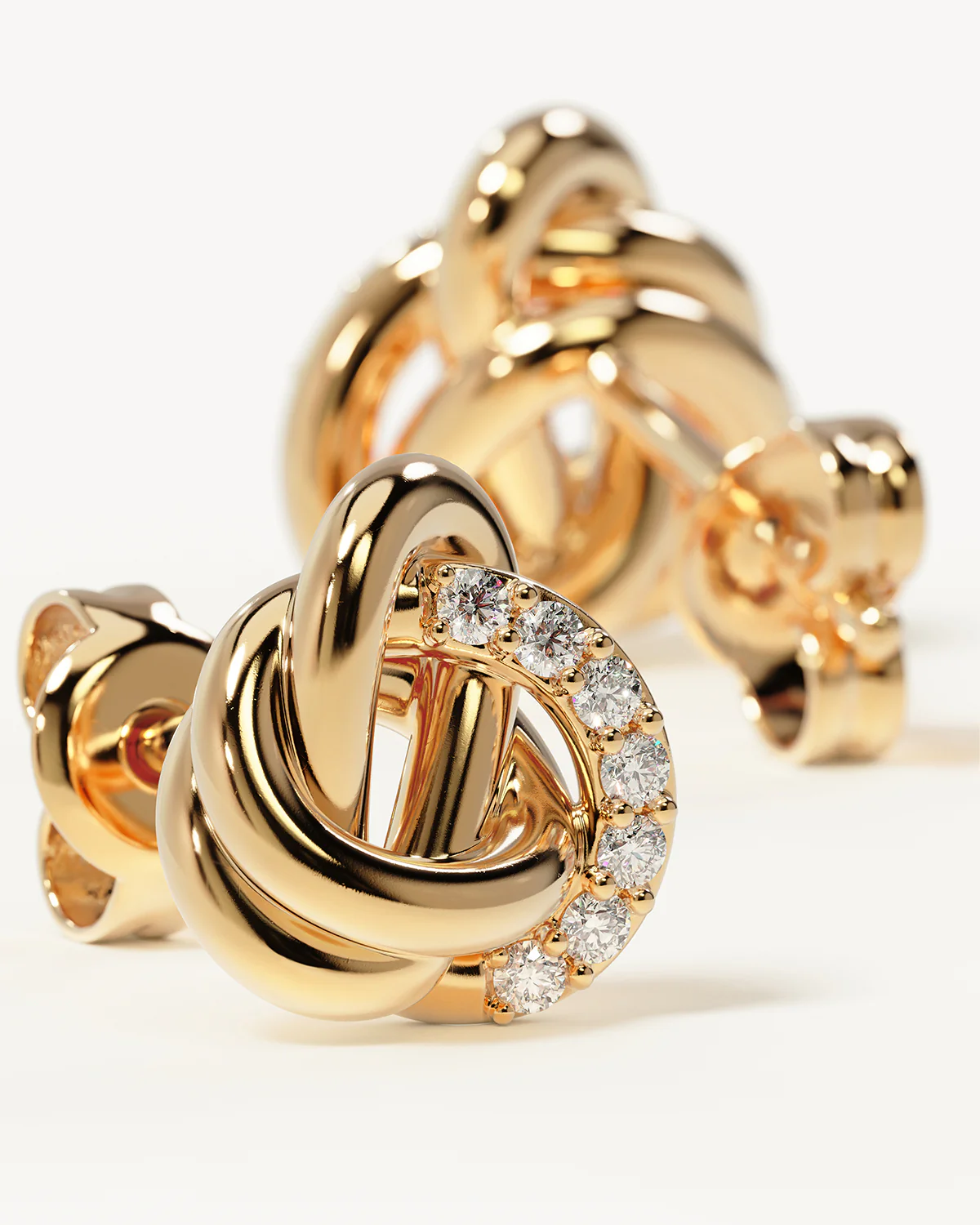 1370-18k-gold-vermeil-endless-knot-lab-grown-diamond-earrings-3.webp 18k Gold Vermeil Endless Knot Lab-Grown Diamond Earrings