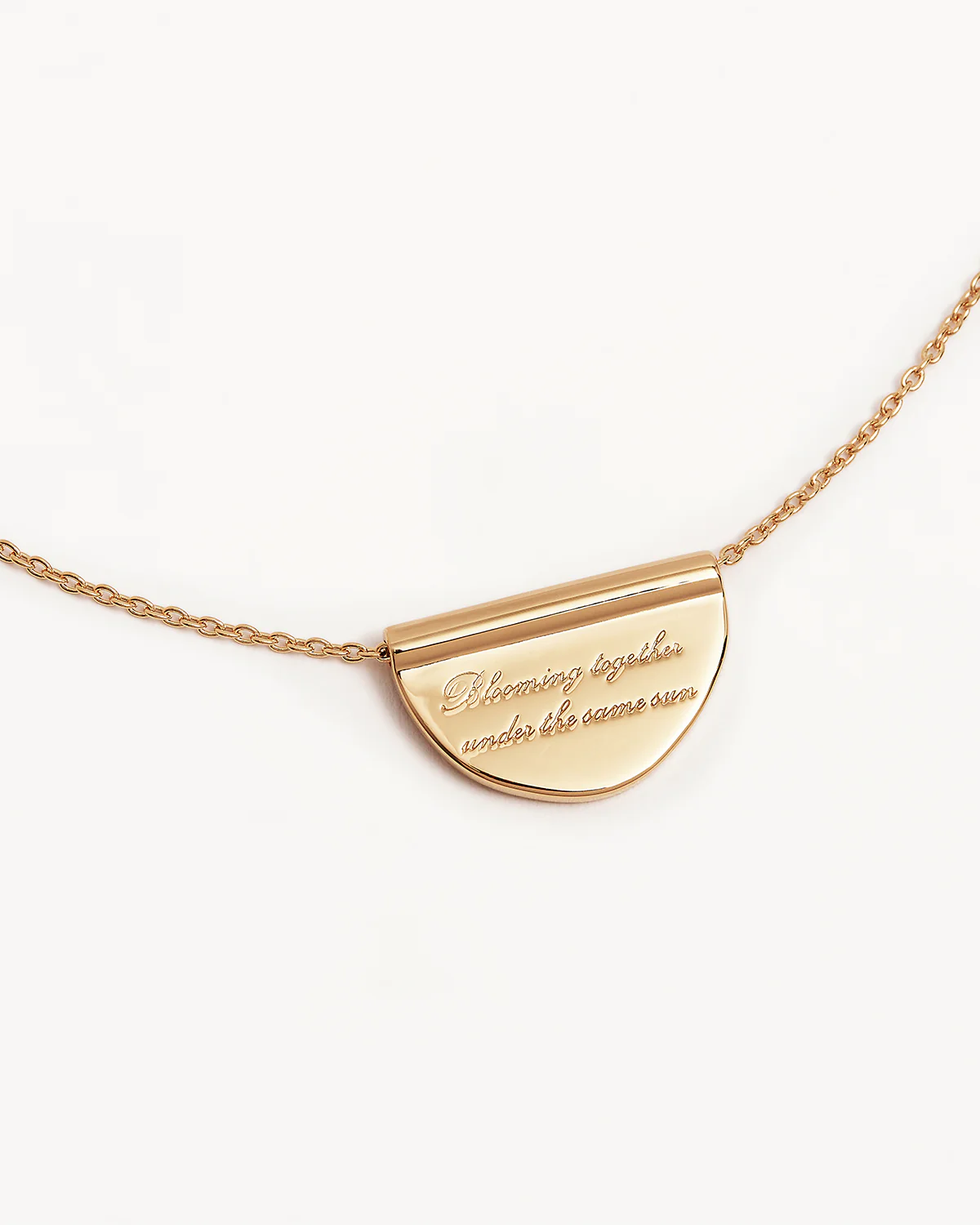 1448-18k-gold-vermeil-blooming-together-lotus-necklace-4.webp 18k Gold Vermeil Blooming Together Lotus Necklace