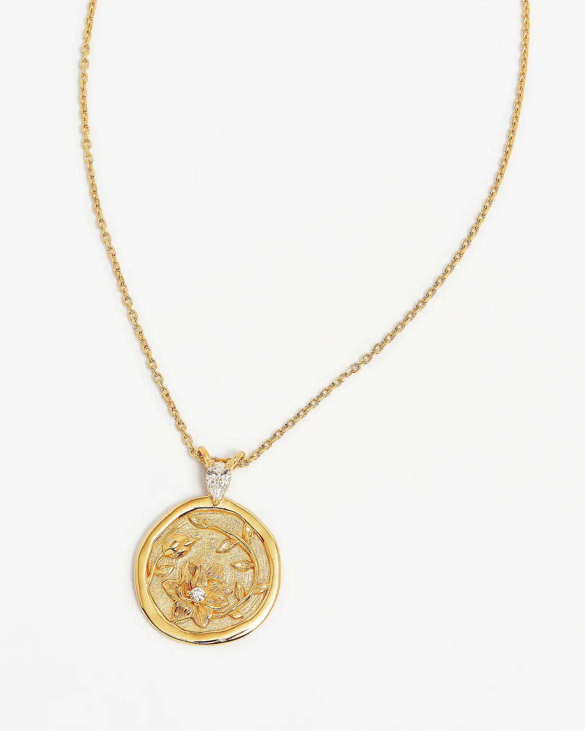 1579-18k-gold-vermeil-serene-lotus-necklace-3.webp 18k Gold Vermeil Serene Lotus Necklace