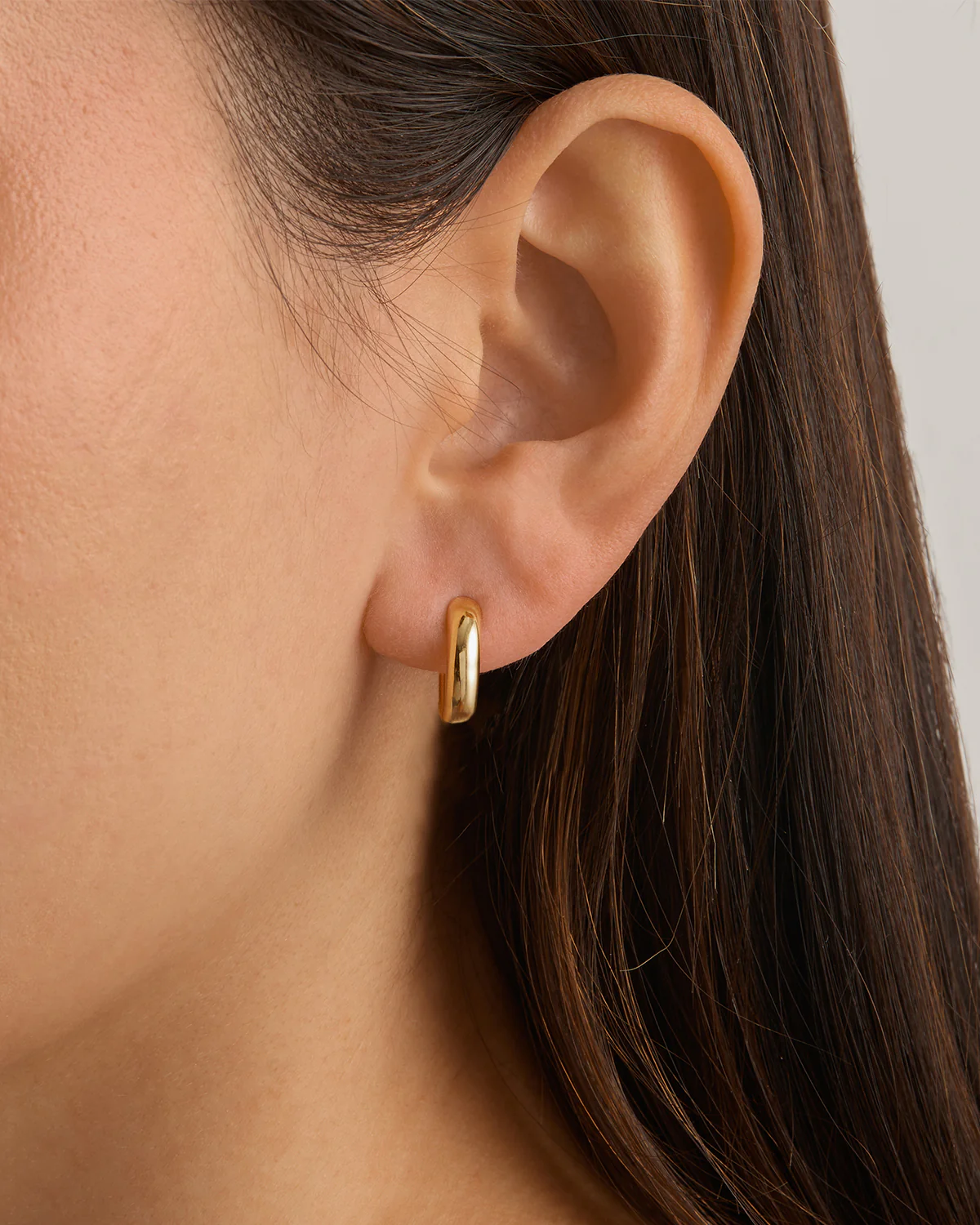 1640-18k-gold-vermeil-new-beginnings-pearl-hoops-3.webp 18k Gold Vermeil New Beginnings Pearl Hoops
