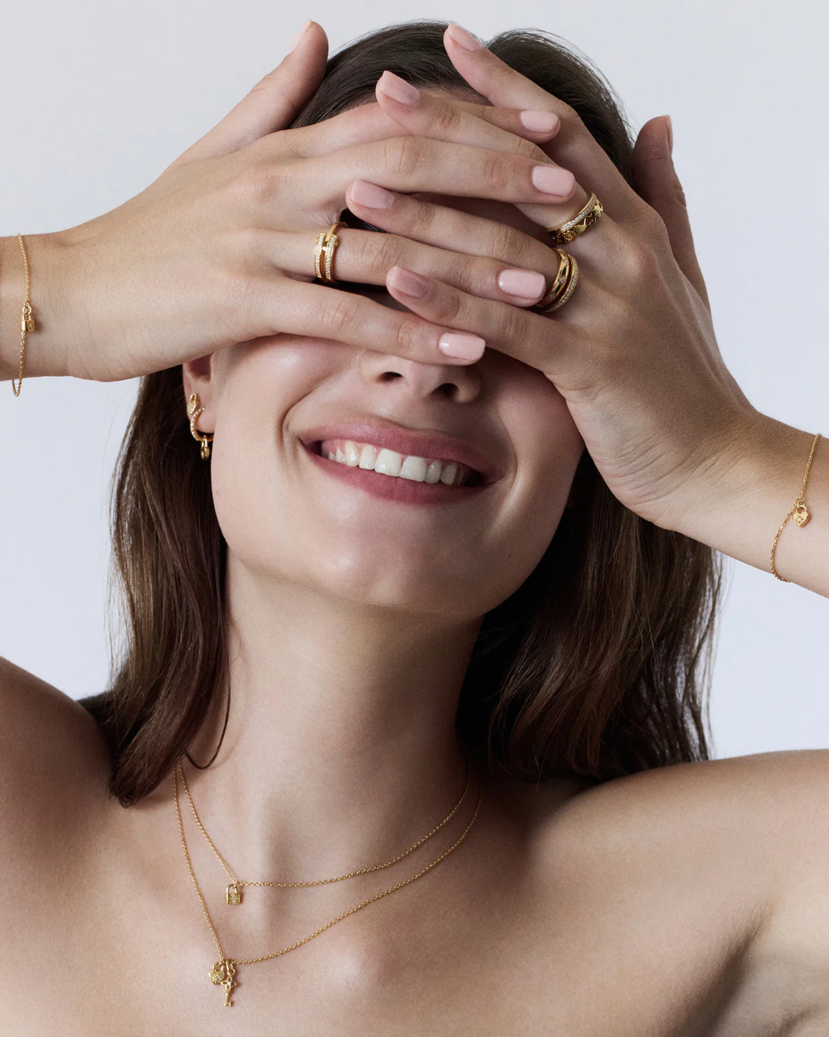 1699-9k-solid-gold-key-to-my-heart-lab-grown-diamond-pendant-4.webp 9k Solid Gold Key to My Heart Lab-Grown Diamond Pendant