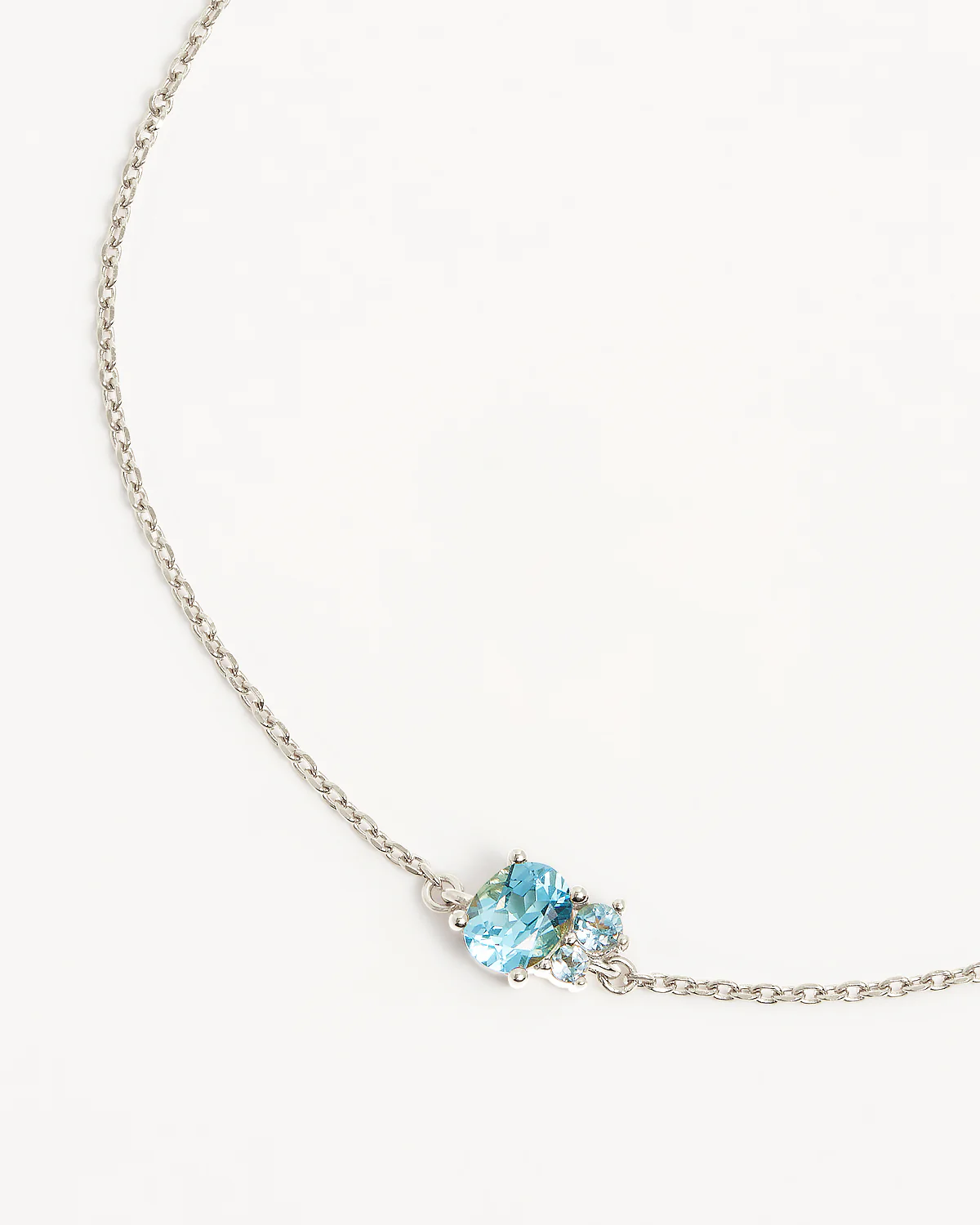 2123-sterling-silver-kindred-birthstone-bracelet-march-3.webp Sterling Silver Kindred Birthstone Bracelet - March