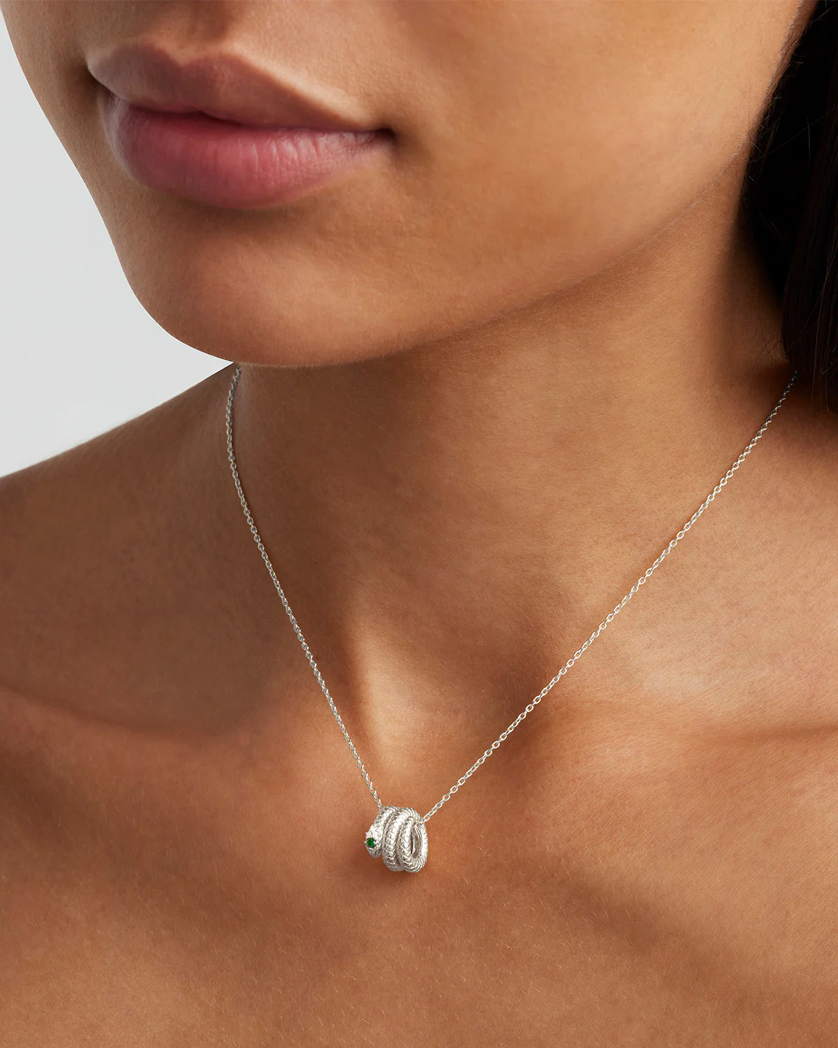 Sterling Silver 18’’ Snake Petal Charm Necklace