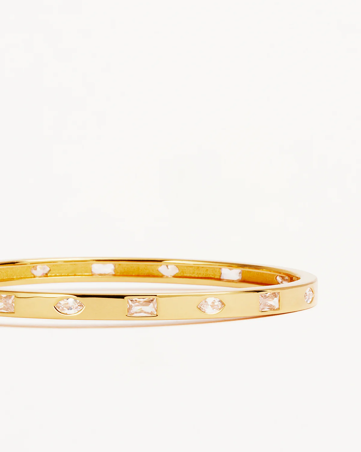 2543-18k-gold-vermeil-magic-of-you-bangle-3.webp 18k Gold Vermeil Magic of You Bangle