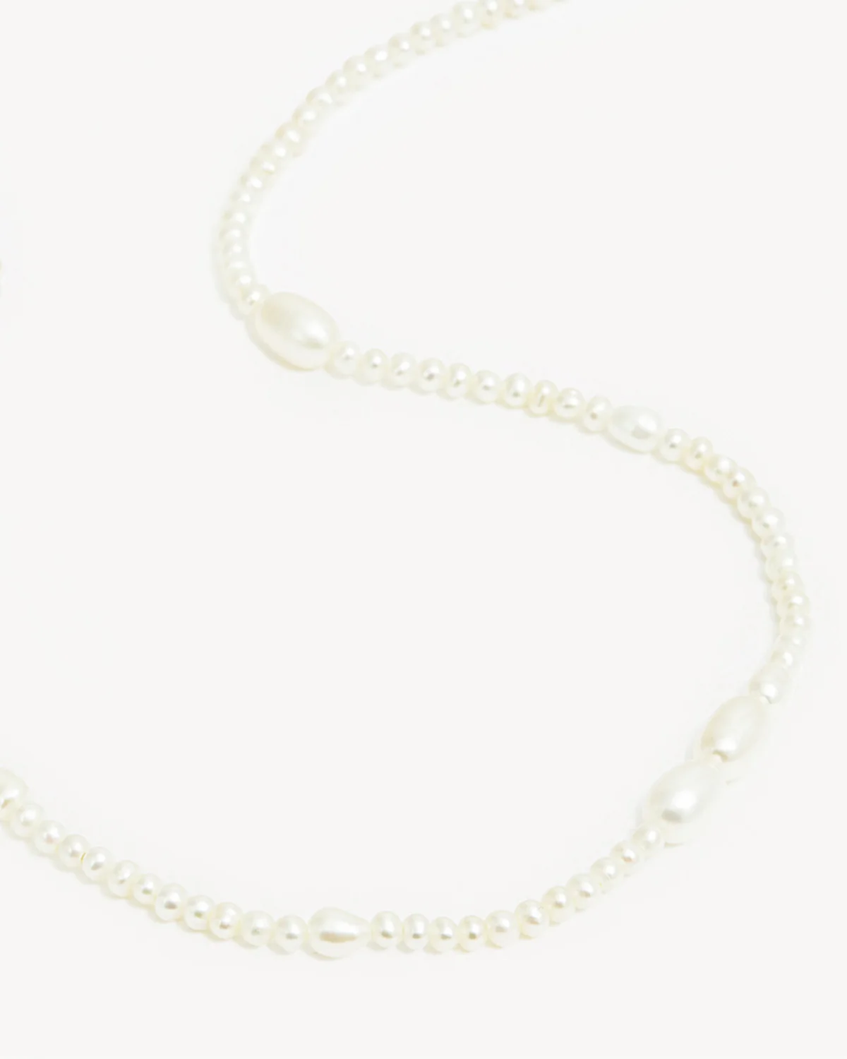 Lunar Light Pearl Choker