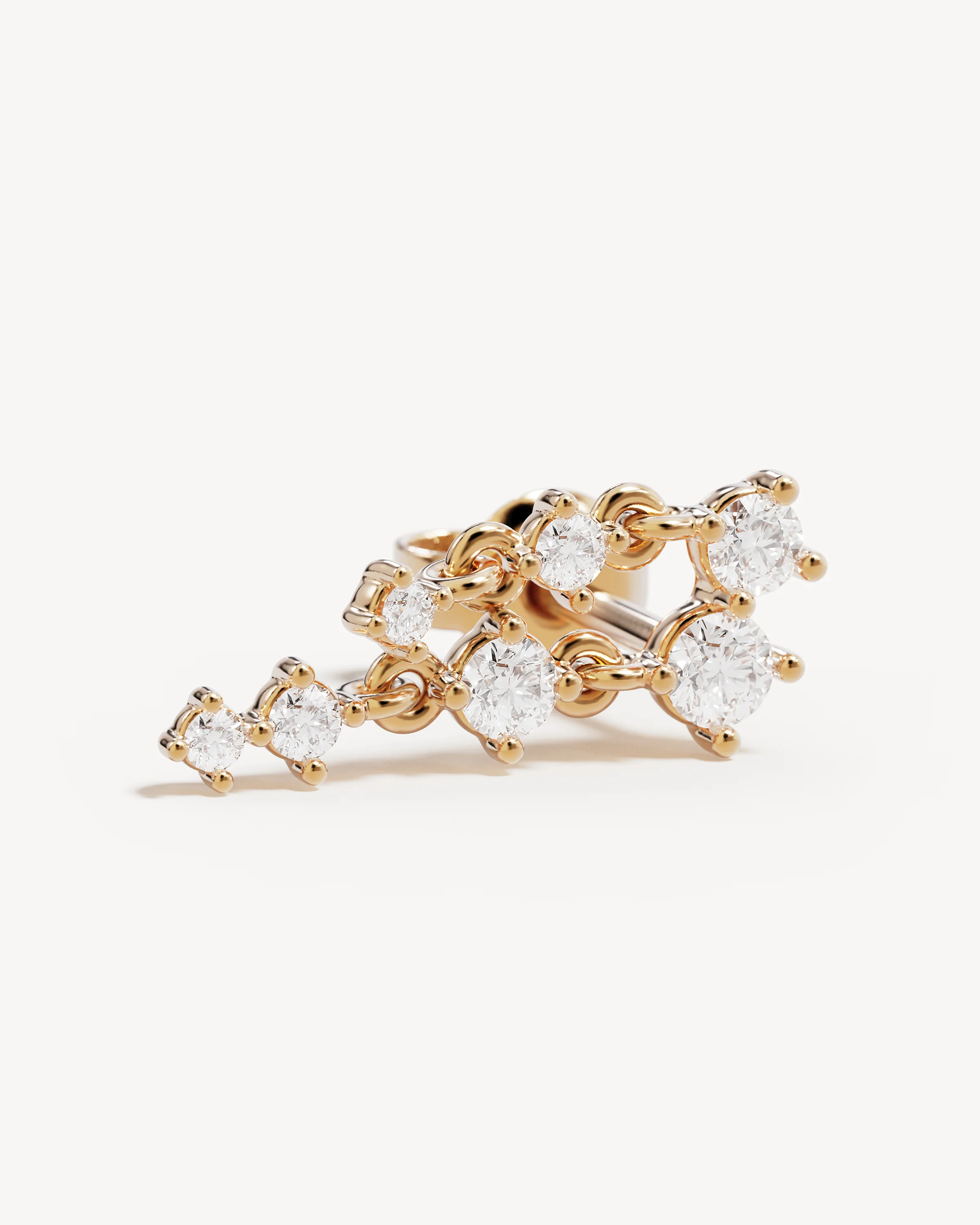 2754-9k-solid-gold-she-will-rise-lab-grown-diamond-drop-earring-right-3.webp 9k Solid Gold She Will Rise Lab-Grown Diamond Drop Earring - Right