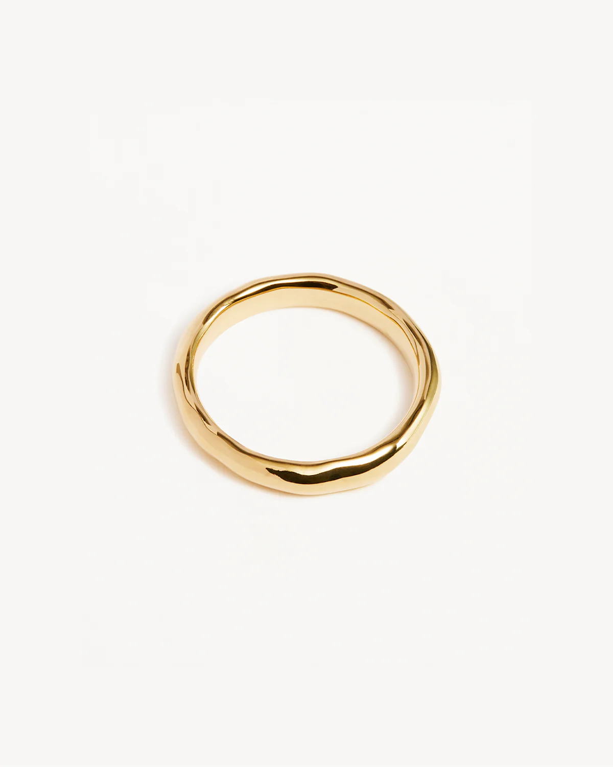 870-18k-gold-vermeil-lover-medium-ring-4.webp 18k Gold Vermeil Lover Medium Ring