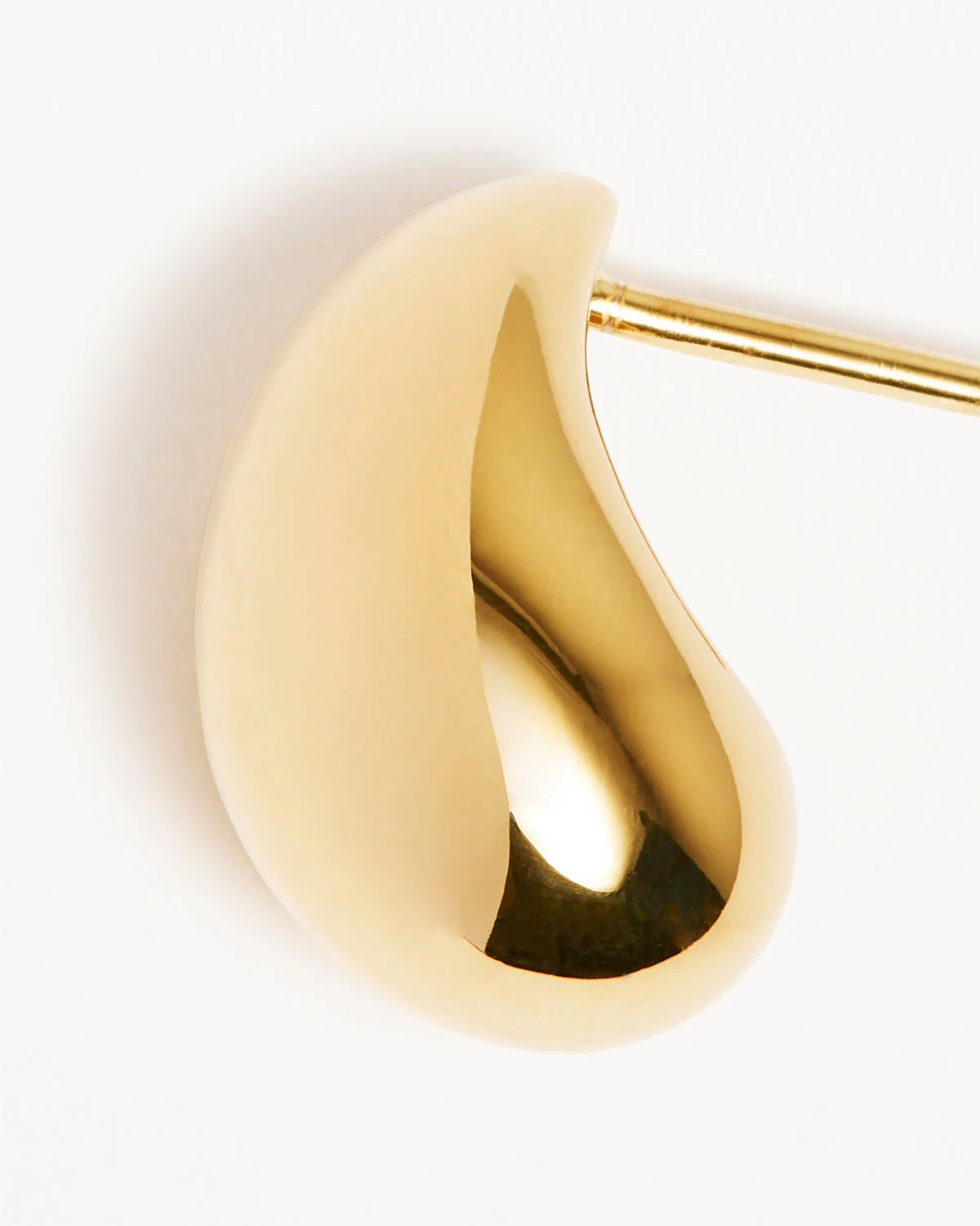 887-18k-gold-vermeil-made-of-magic-small-earrings-3.webp 18k Gold Vermeil Made of Magic Small Earrings
