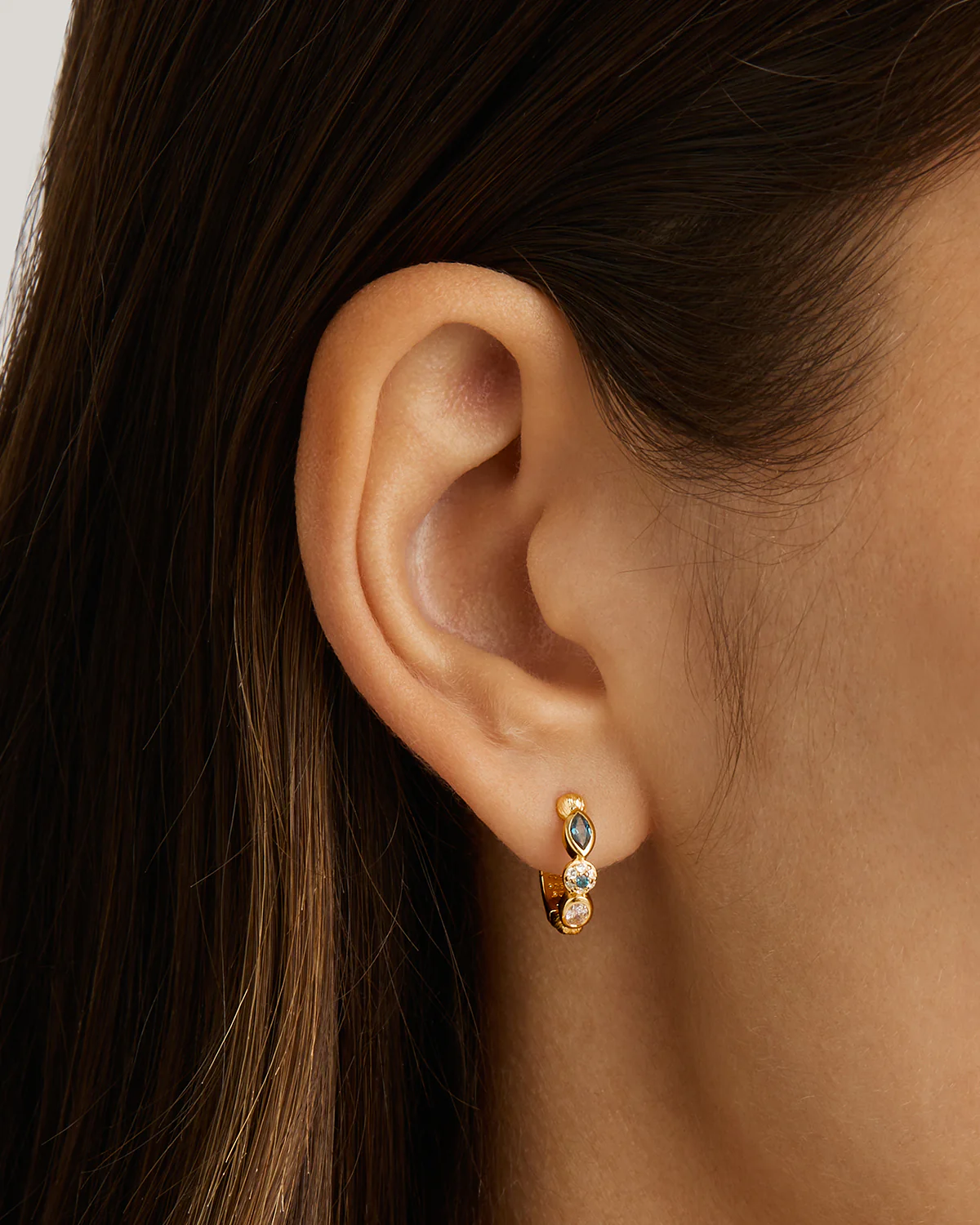932-18k-gold-vermeil-protection-of-eye-hoops-2.webp 18k Gold Vermeil Protection of Eye Hoops